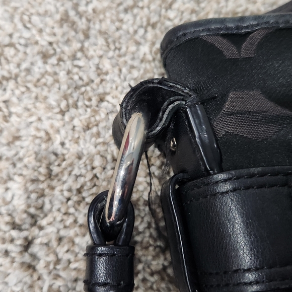 Coach Black Chain Crossbody/ Shoulder Bag - Picture 4 of 7